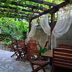 Guest house Family Daf