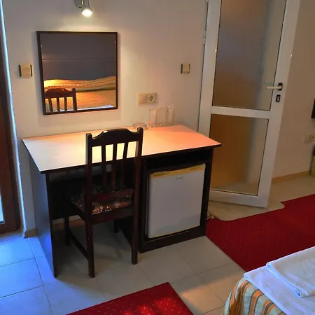 Guest house Family Daf 4*