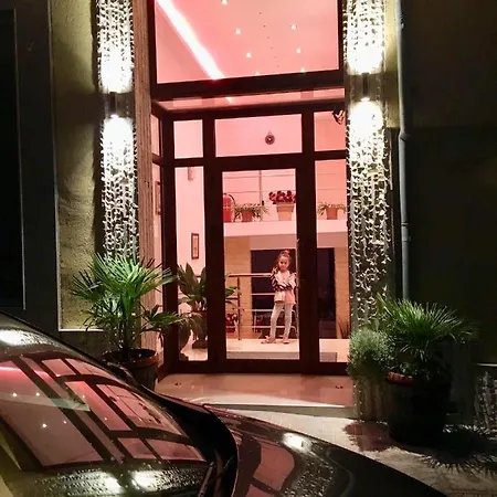 Guest house Family Daf 4*