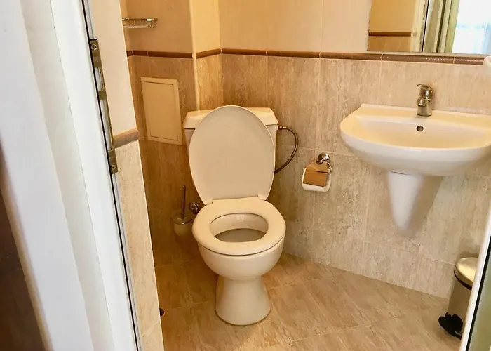 Guest house Family Daf 4*